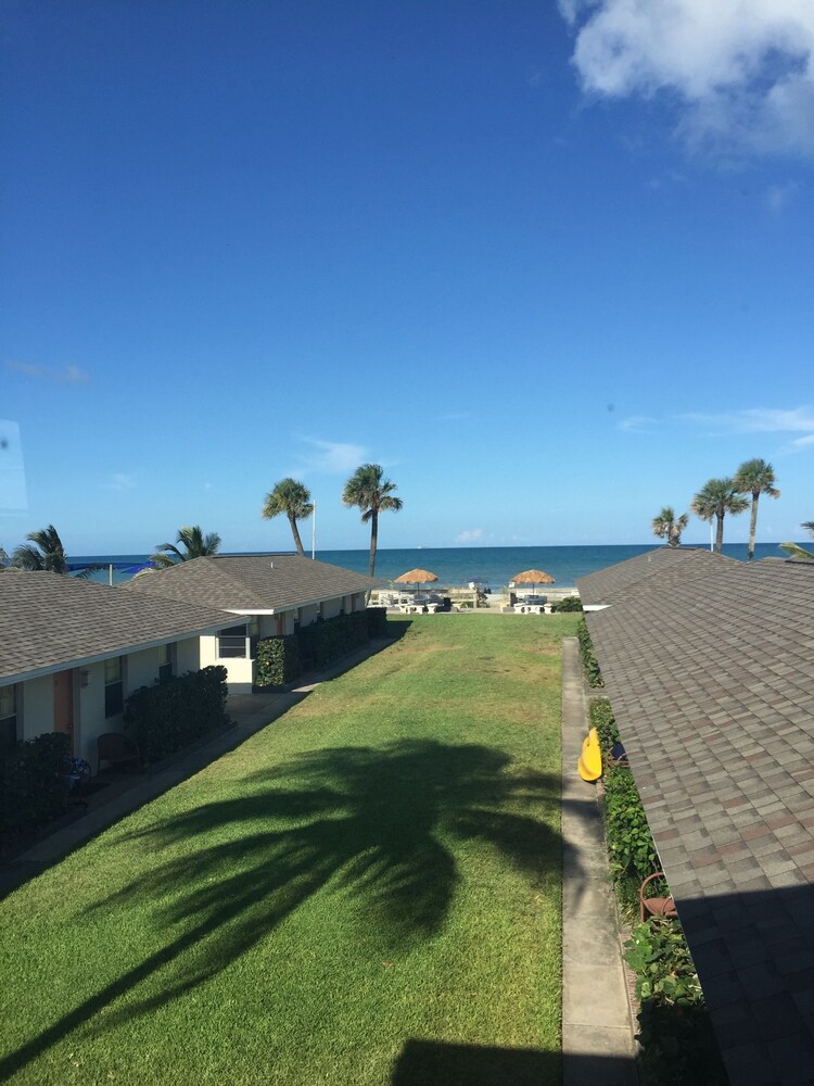 Surf Studio Beach Resort - photo 97