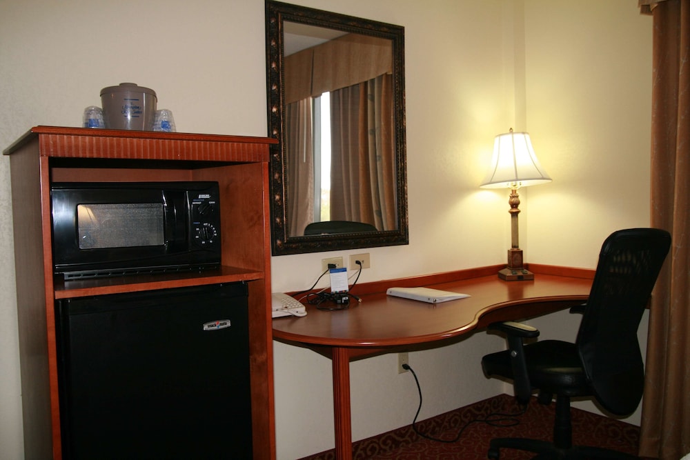Hampton Inn & Suites McComb - photo 25