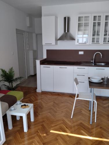 Keti House Apartments — 4-Star Luxury Hotel in Vela Luka, Croatia