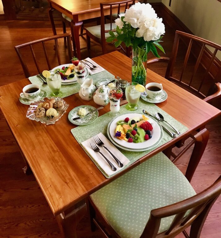 Clifton Heights Inn - photo 23