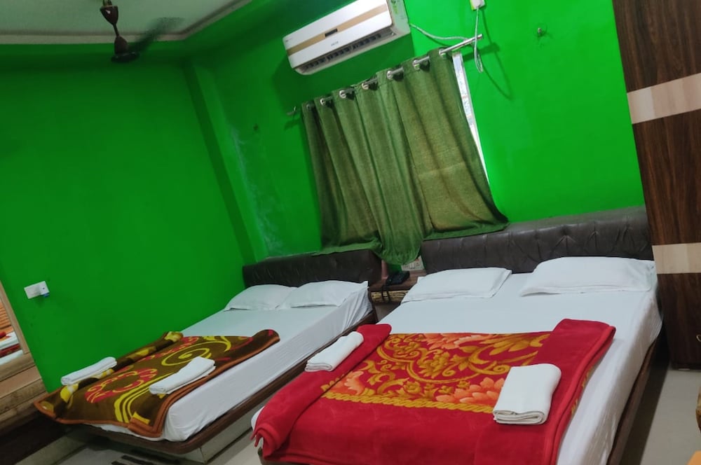 Green touch dooars Eco resort Lataguri — hotel in Bagdogra