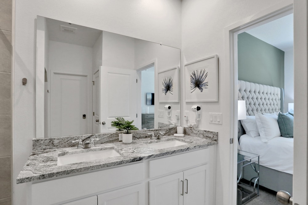 2382zbp Solara Resort 5 Bedroom Townhouse by RedAwning - photo 34