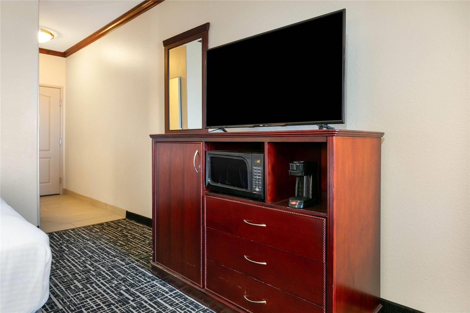 La Quinta Inn & Suites by Wyndham Lindale - photo 13