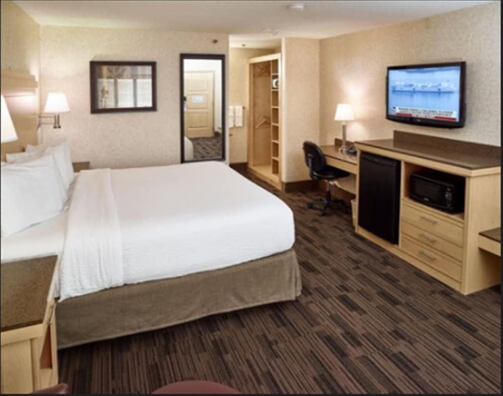 LivINN Hotel Minneapolis North Fridley - photo 18