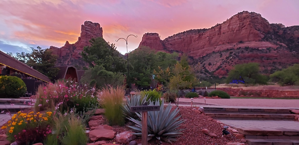 Red Agave Resort - featured photo