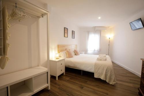 Apartamentos El balcA3n de la Trinidad CA3rdoba GREAT LOCATION — 4-Star Luxury Hotel in Cordoba, Spain