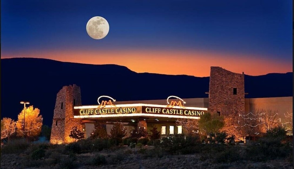 Cliff Castle Casino Hotel - photo 49