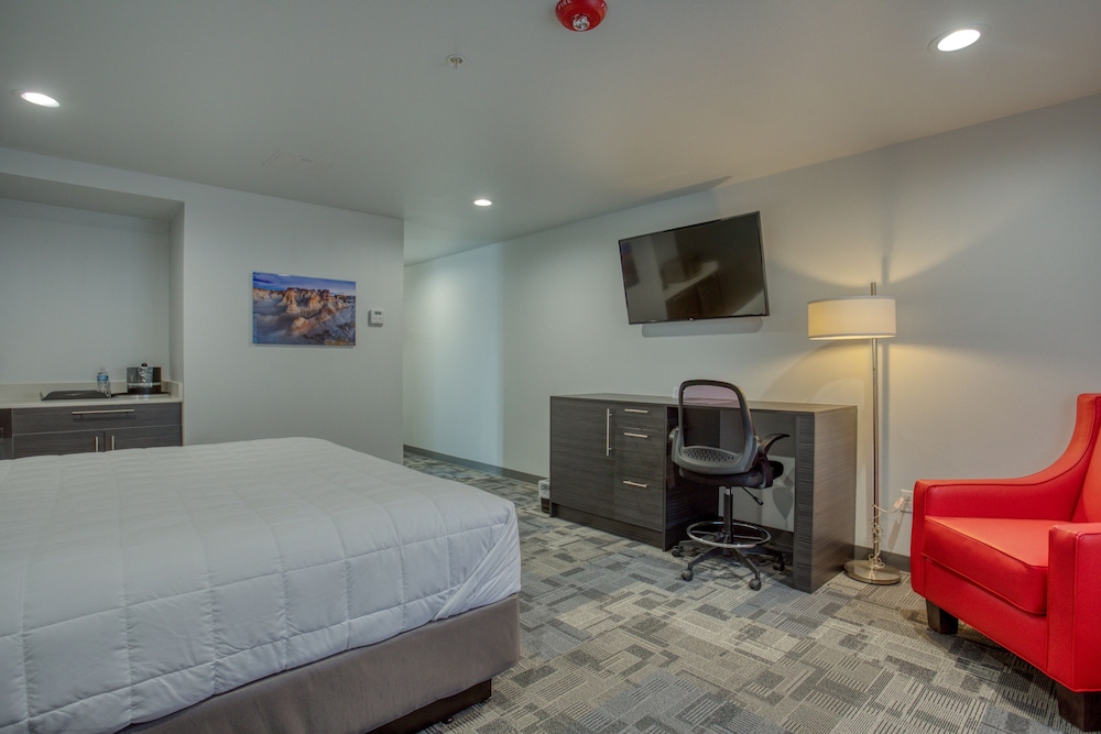 Post Time Inn - photo 9