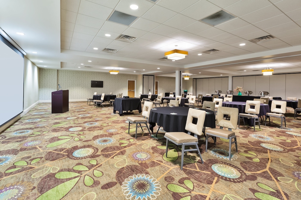 Holiday Inn Morgantown University Area by IHG - photo 46