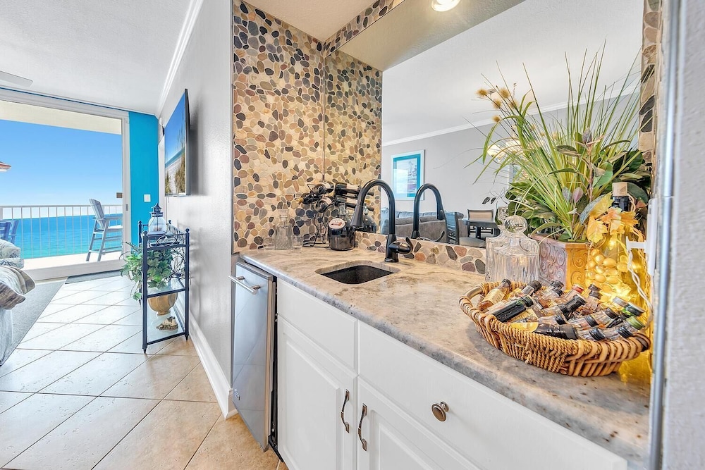 Majestic Beach Towers 2 404 - photo 57