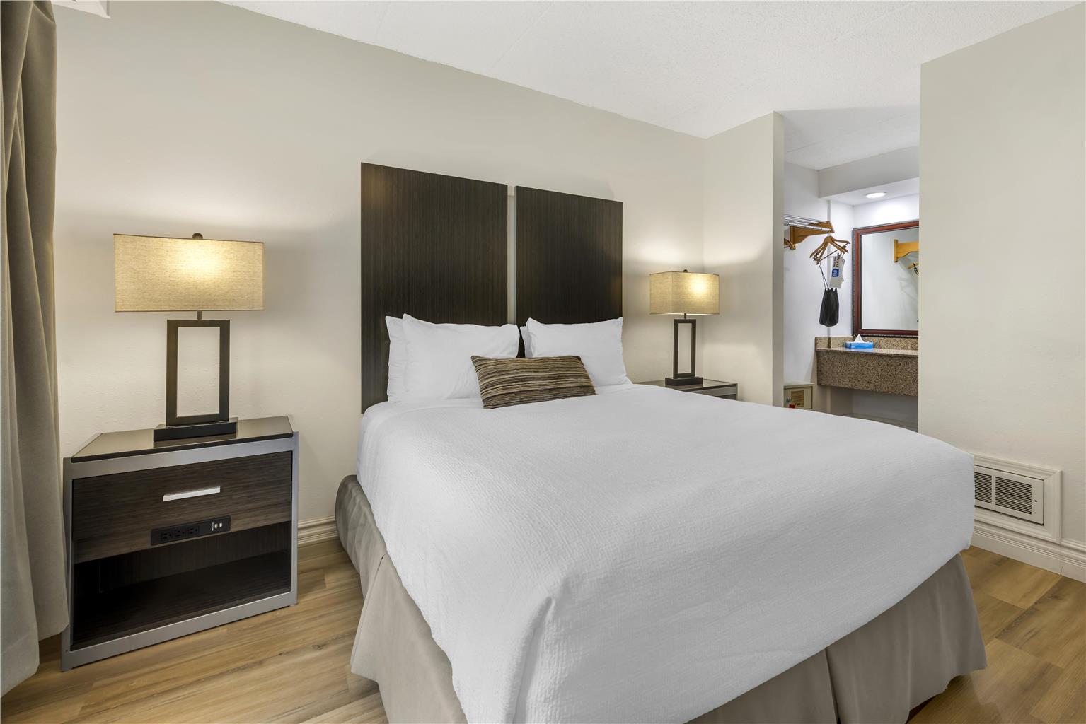 Best Western Pier Point Inn - photo 25