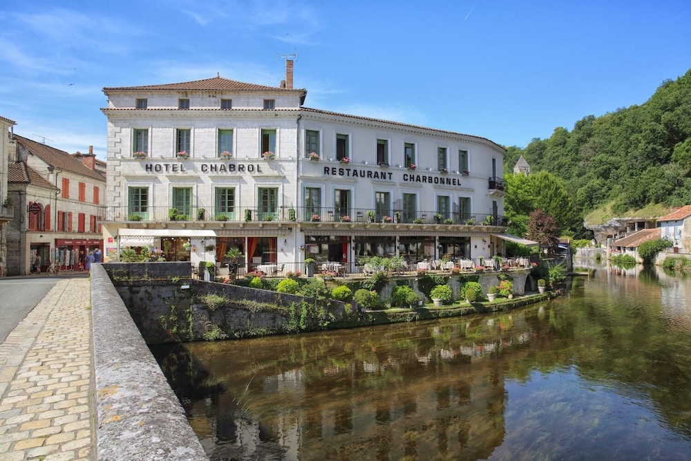 Hotel Restaurant Charbonnel — hotel in Brantome
