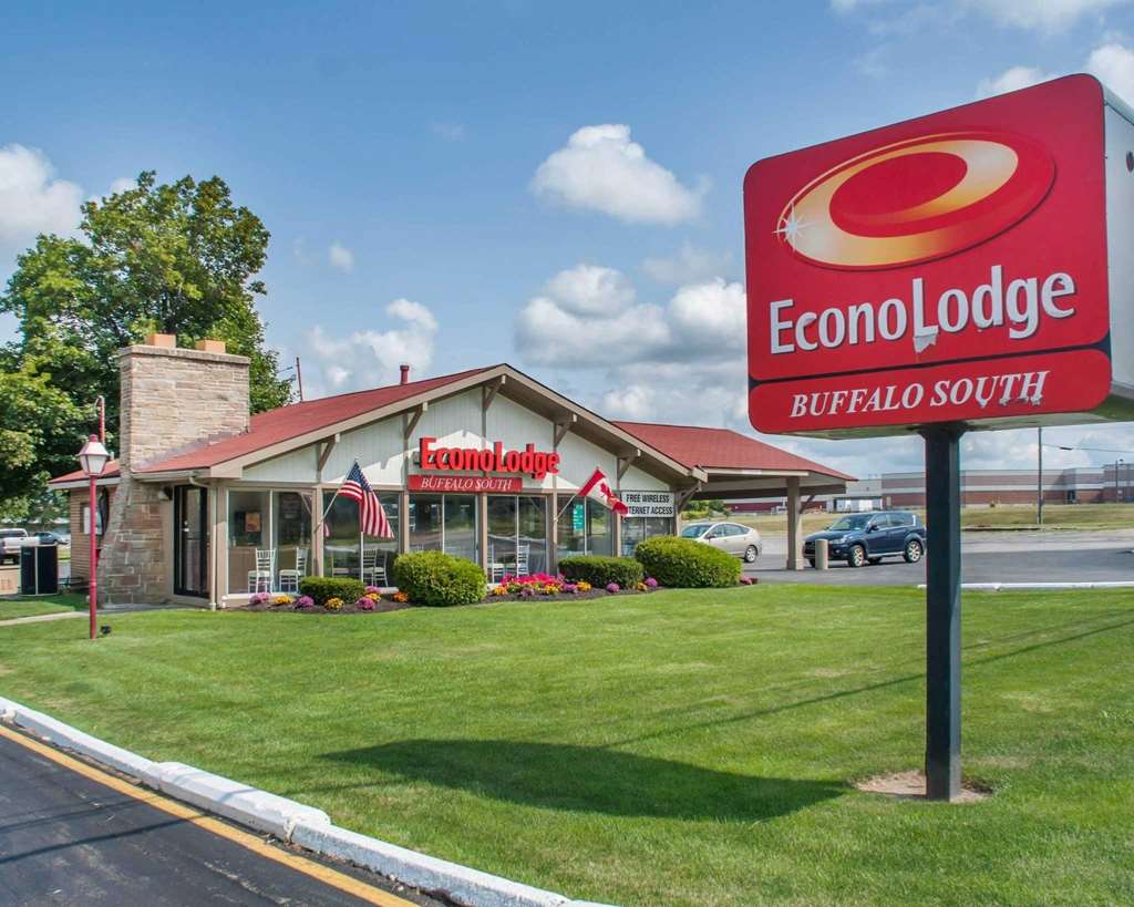 Econo Lodge South - featured photo