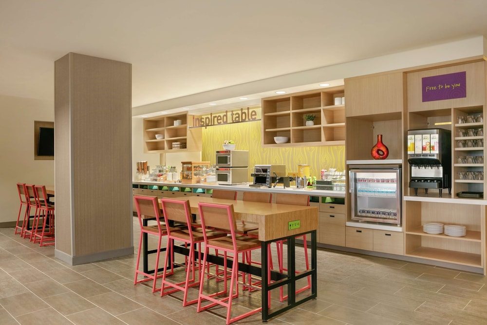 Home2 Suites by Hilton Chantilly Dulles Airport - photo 22