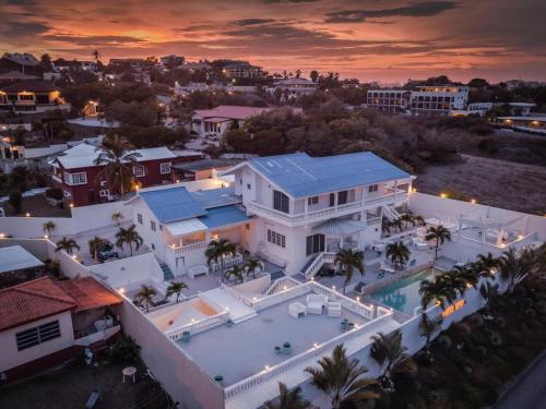 Group Accommodation Jan Thiel Curaçao - last minute hotel in Willemstad