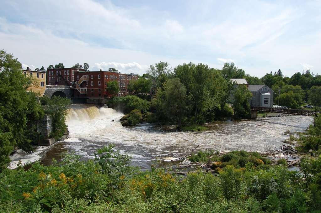 Middlebury Inn - photo 8
