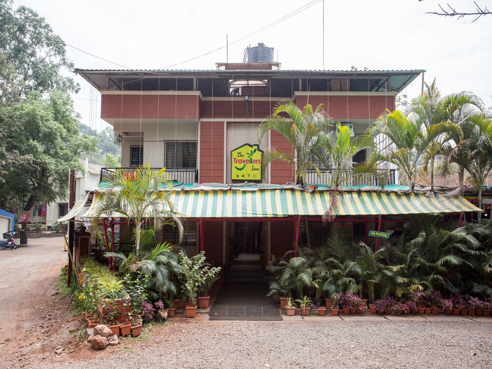 OYO 12260 Traveler’s inn in Mahabaleshwar, India