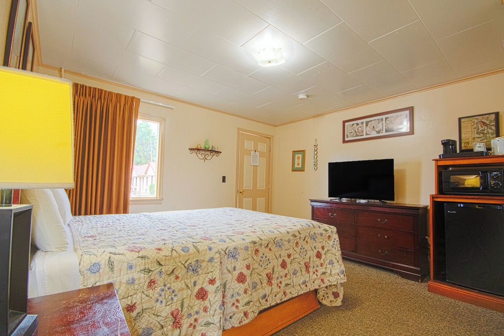 Sunflower Motel Hiawatha By OYO - photo 12
