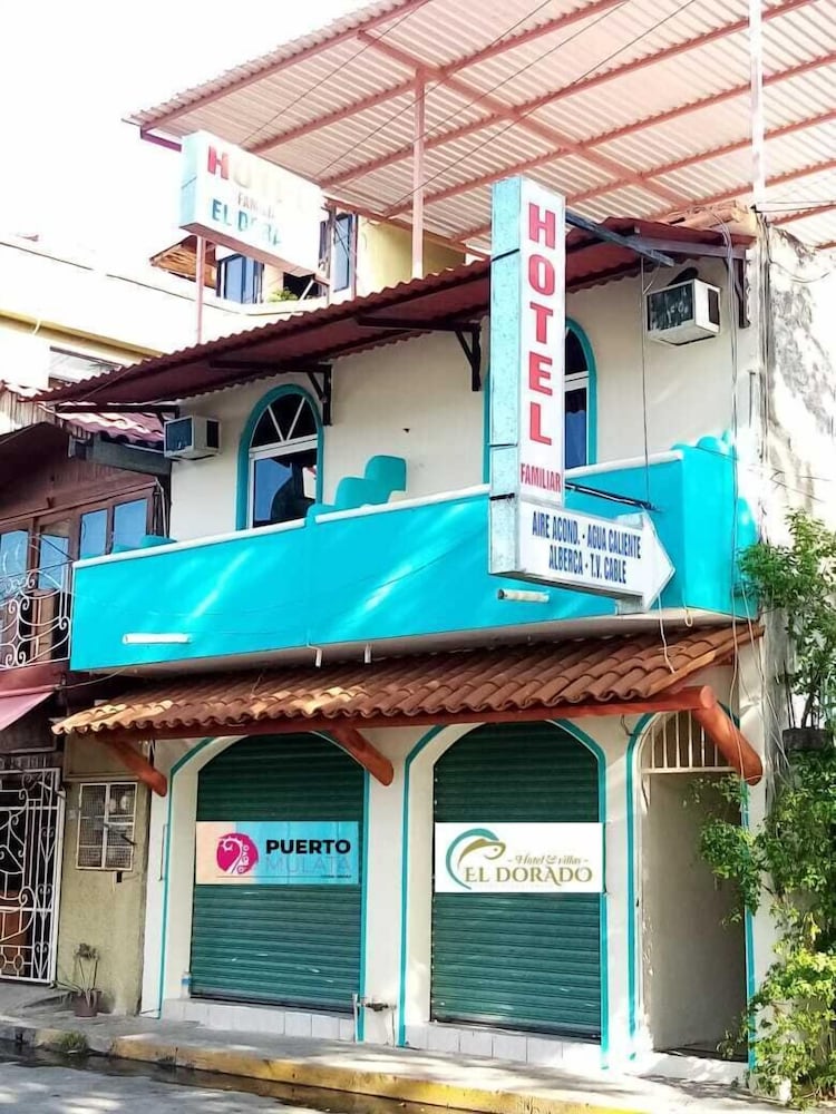 Hotel Familiar El Dorado in Ixtapa-Zihuatanejo, Mexico