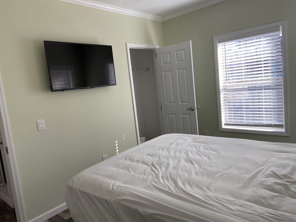 Swan Lake Resort Rentals - photo 50
