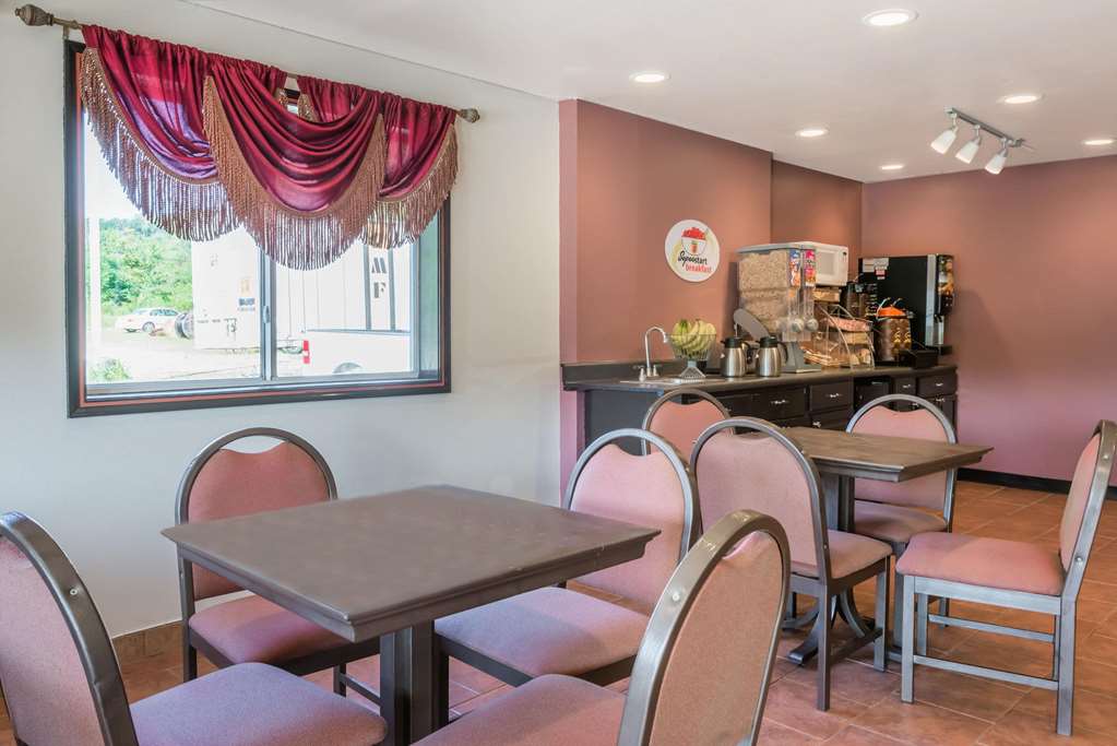 Super 8 by Wyndham Pittsburgh Monroeville - photo 59