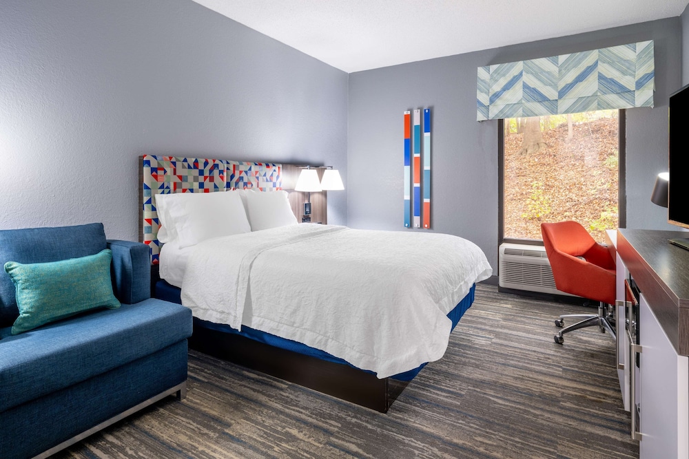 Hampton Inn Sanford - photo 22