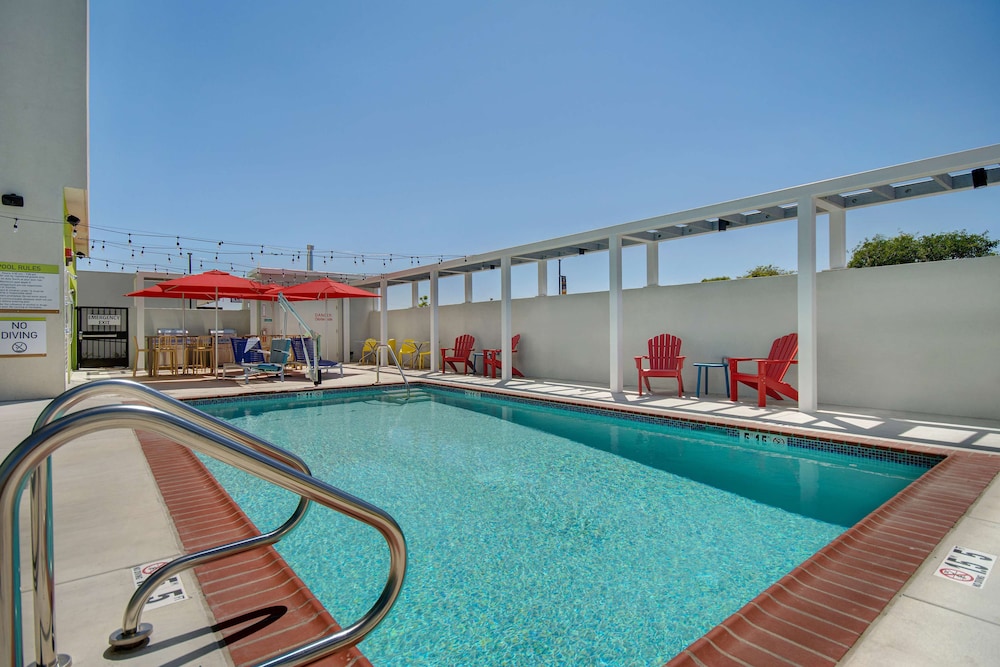 Home2 Suites by Hilton Garden Grove Anaheim - photo 22