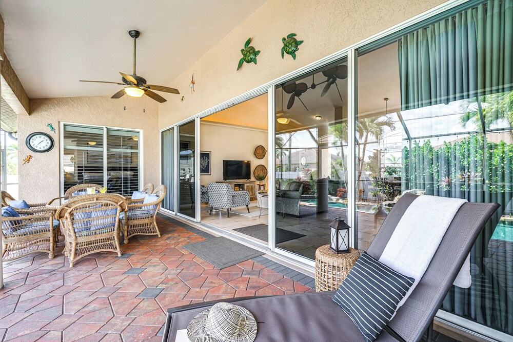 Spacious Oasis w Lagoon Pool & Spa in Cape Coral - photo 25
