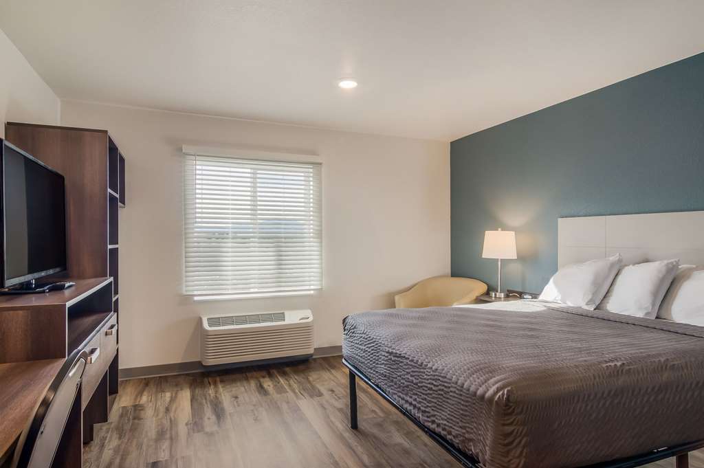 WoodSpring Suites Broomfield Westminster - photo 11