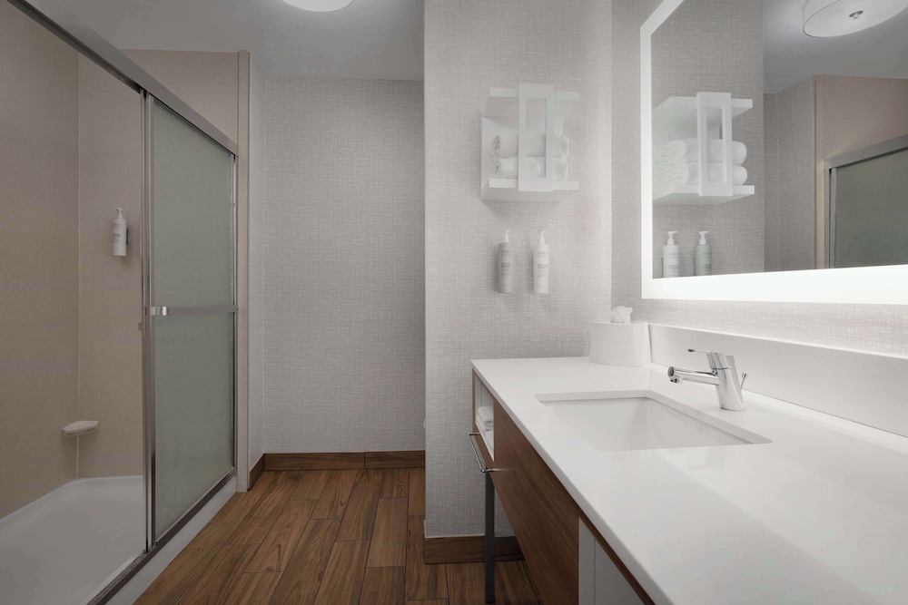 Hampton Inn Yorkville - photo 27