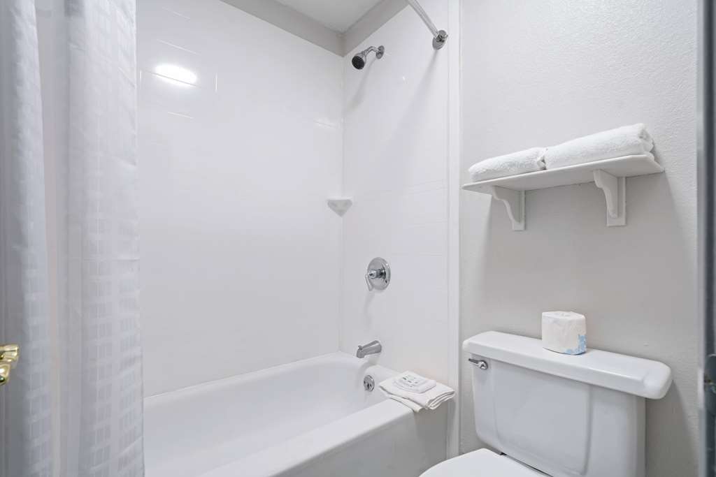 La Quinta Inn by Wyndham Corpus Christi North - photo 106