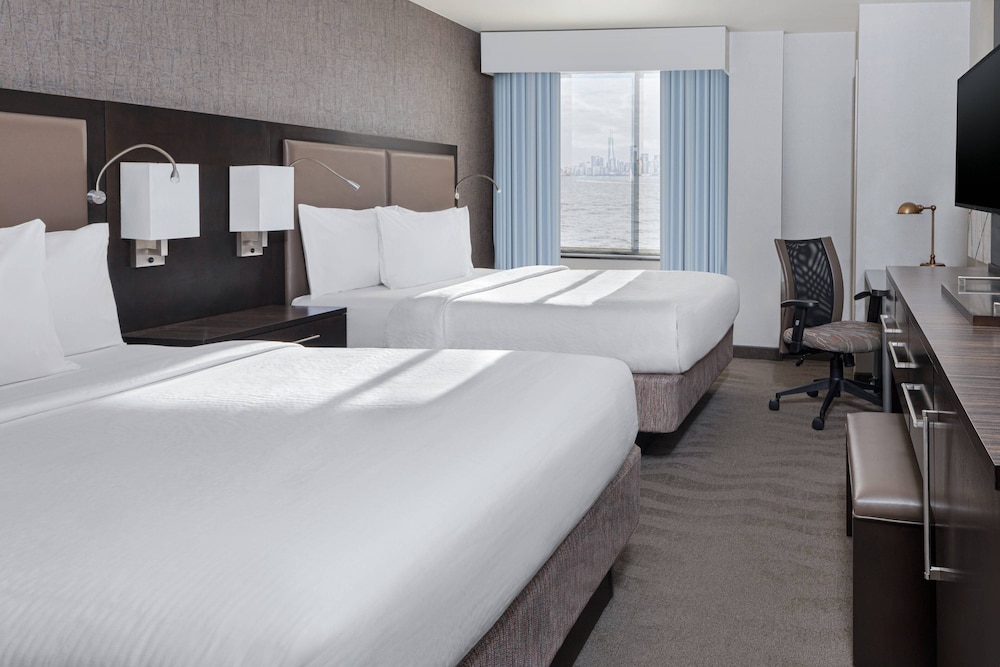 Fairfield Inn & Suites by Marriott New York Staten Island - photo 10
