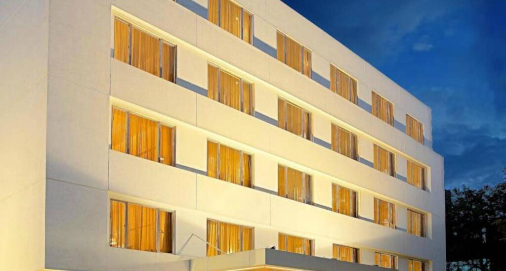 Deccan Rendezvous - carbon neutral hotel in Pune