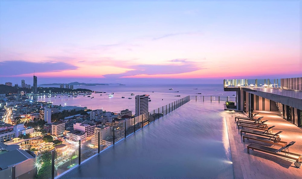 Pattaya Central Best Pool - last minute hotel in Pattaya