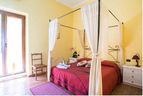 Bed And Breakfast L'albero Dei Limoni — 4-Star Luxury Hotel in Portoscuso, Italy