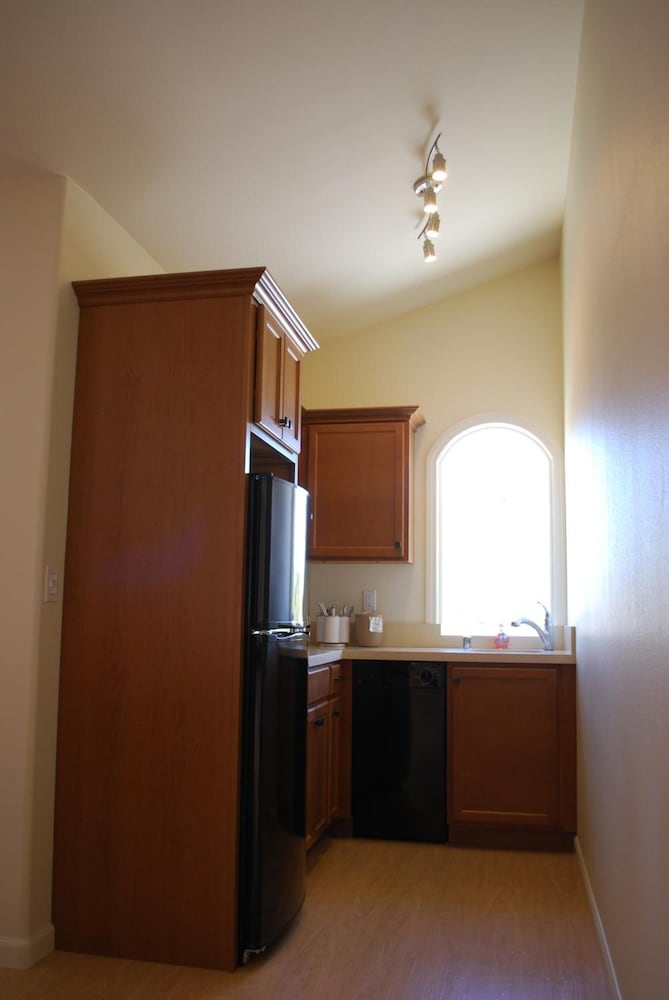 Bella Capri Inn - photo 26