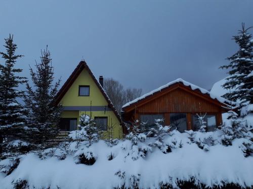 Kuća za odmor VITICA s vanjskim kaminom in Kupres, Bosnia and Herzegovina