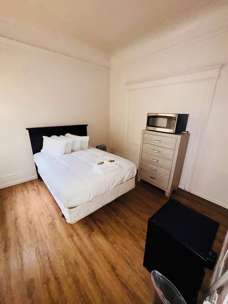 Riviera hotel - last minute hotel in San Francisco