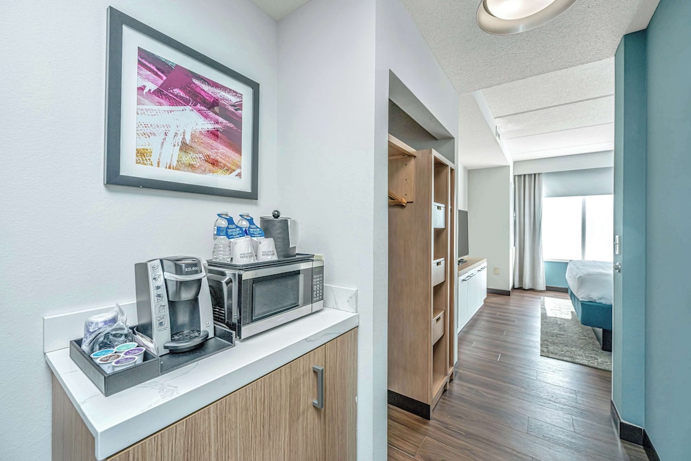 Hilton Garden Inn Charleston Airport - photo 21