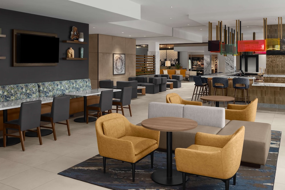 Hilton Garden Inn Grand Prairie At Epiccentral - photo 37