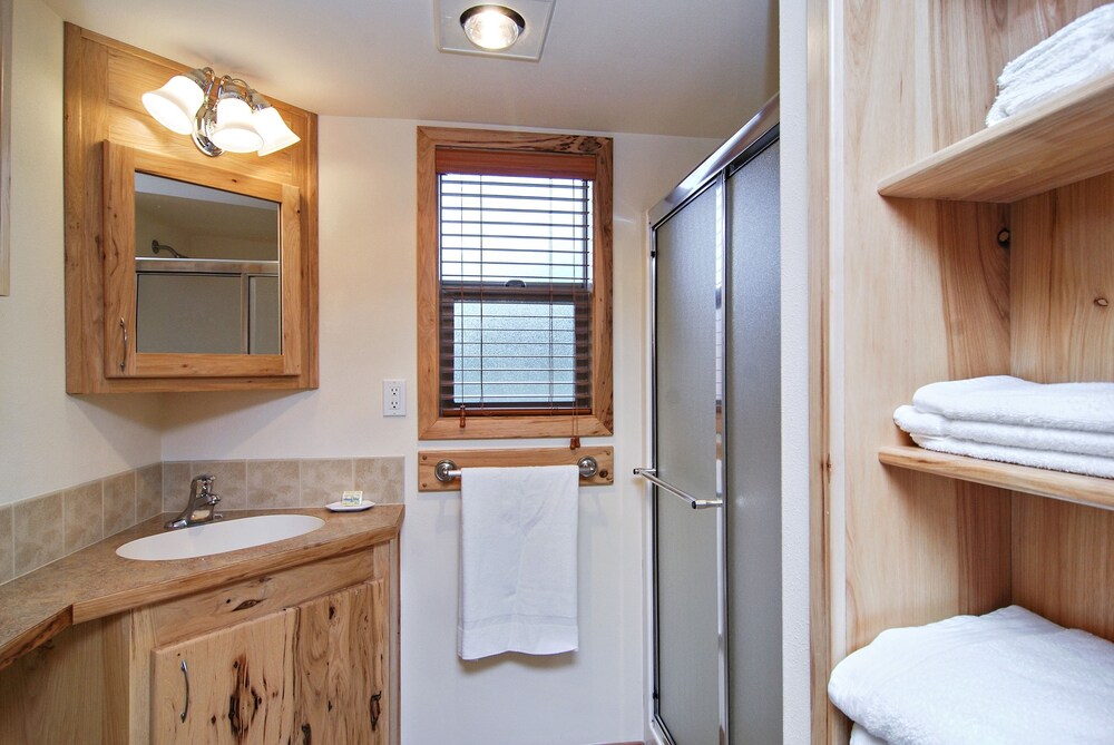 Silver Cove RV Resort - photo 25