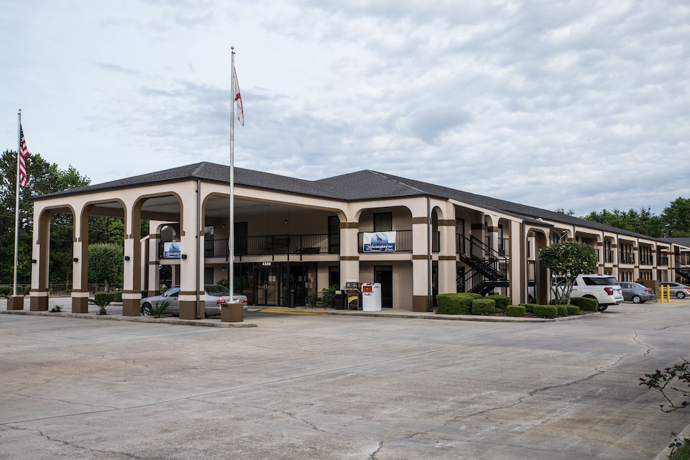 Mockingbird Inn & Suites - photo 33