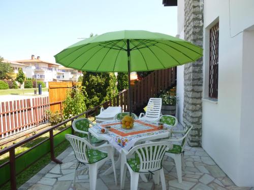 Oleander Holiday House — 4-Star Luxury Hotel in Siofok, Hungary