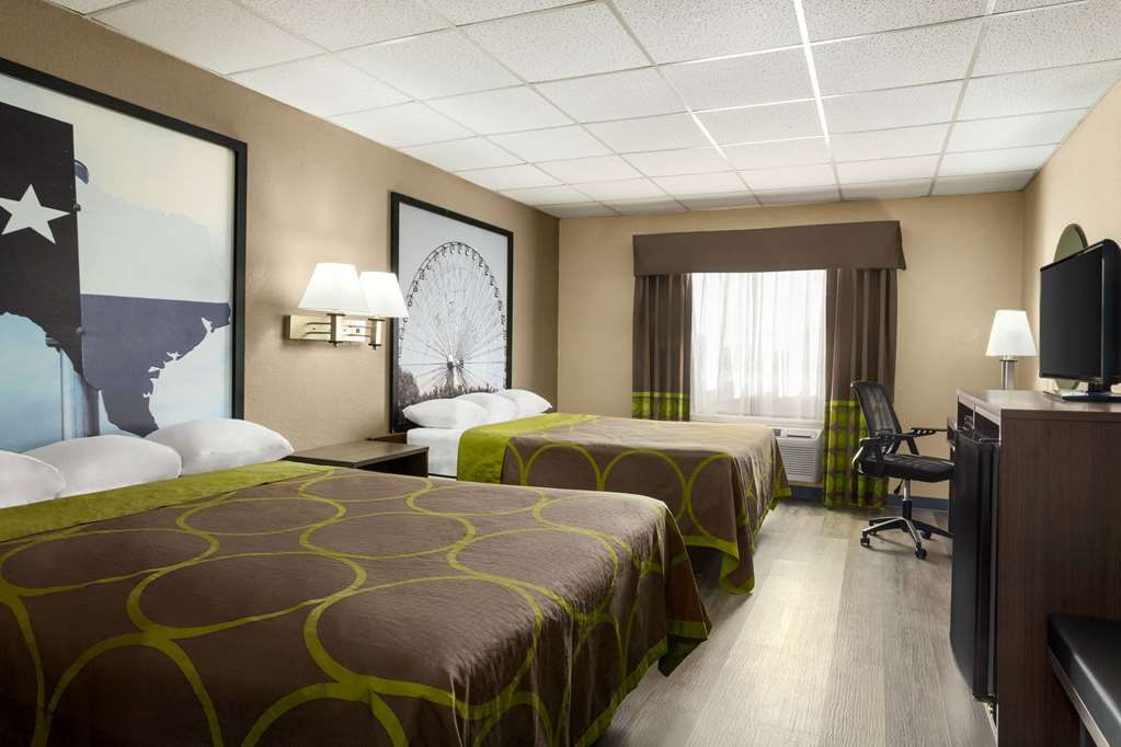 Super 8 by Wyndham Gainesville TX - photo 15