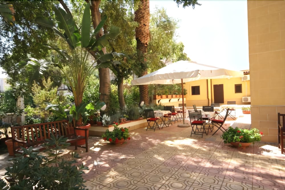 Hotel d'Orleans - carbon neutral hotel in Palermo