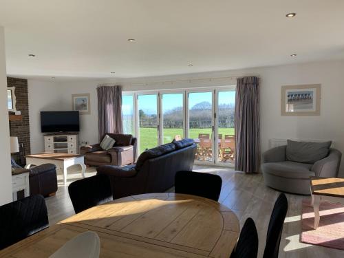 Bempton View at The Bay Filey sleeps 10 and 2 dogs welcome for free too