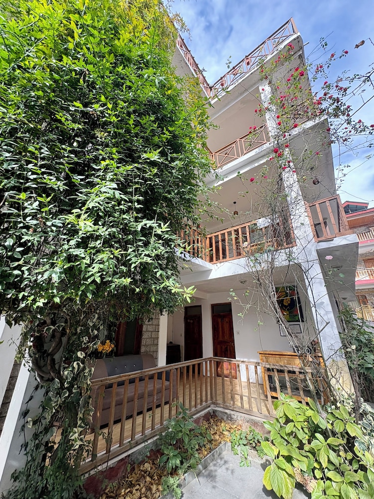 Basera by Mountain Story - last minute hotel in Manali