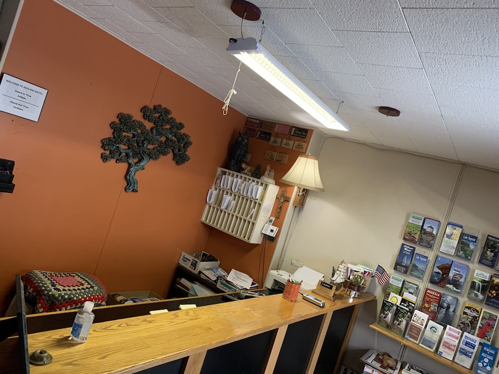 Ashland Motel - photo 2