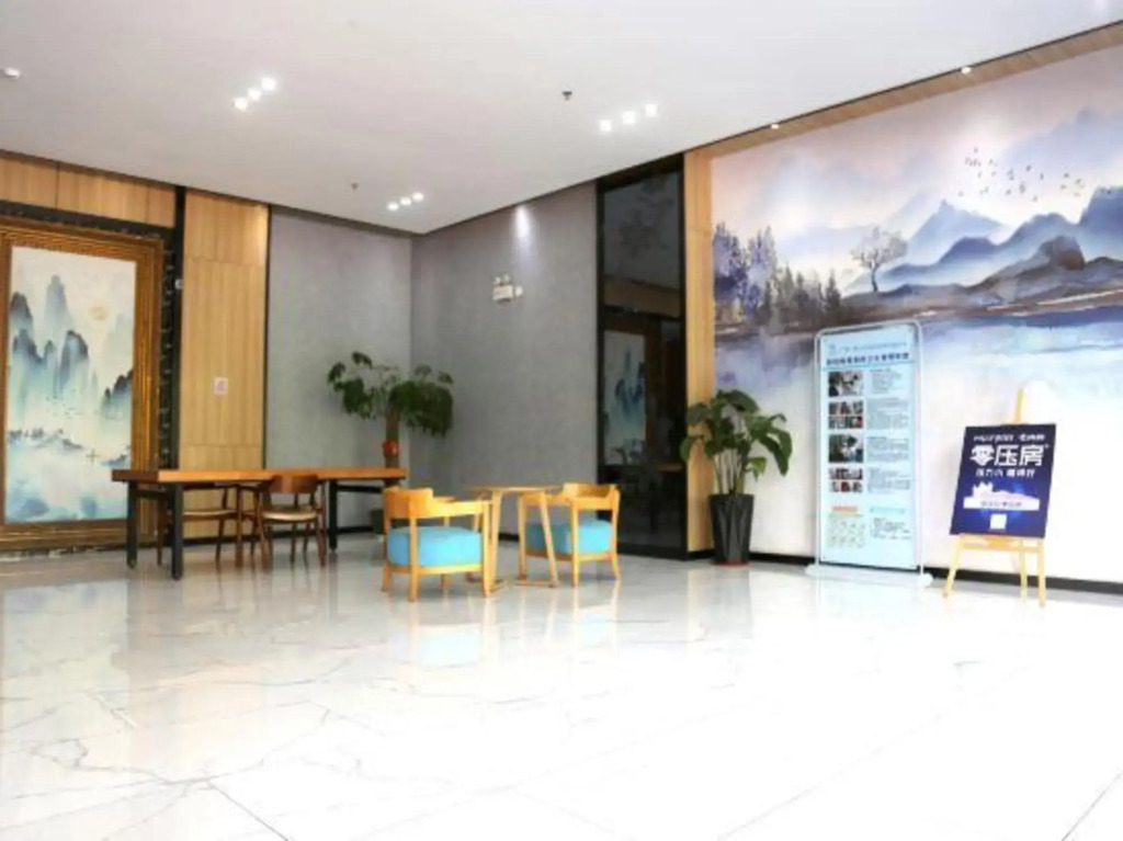 Lily Hotel - carbon neutral hotel in Yangjiang