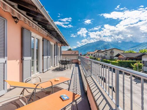 Apartment Domaso central apartment by Interhome — 4-Star Luxury Hotel in Domaso, Italy